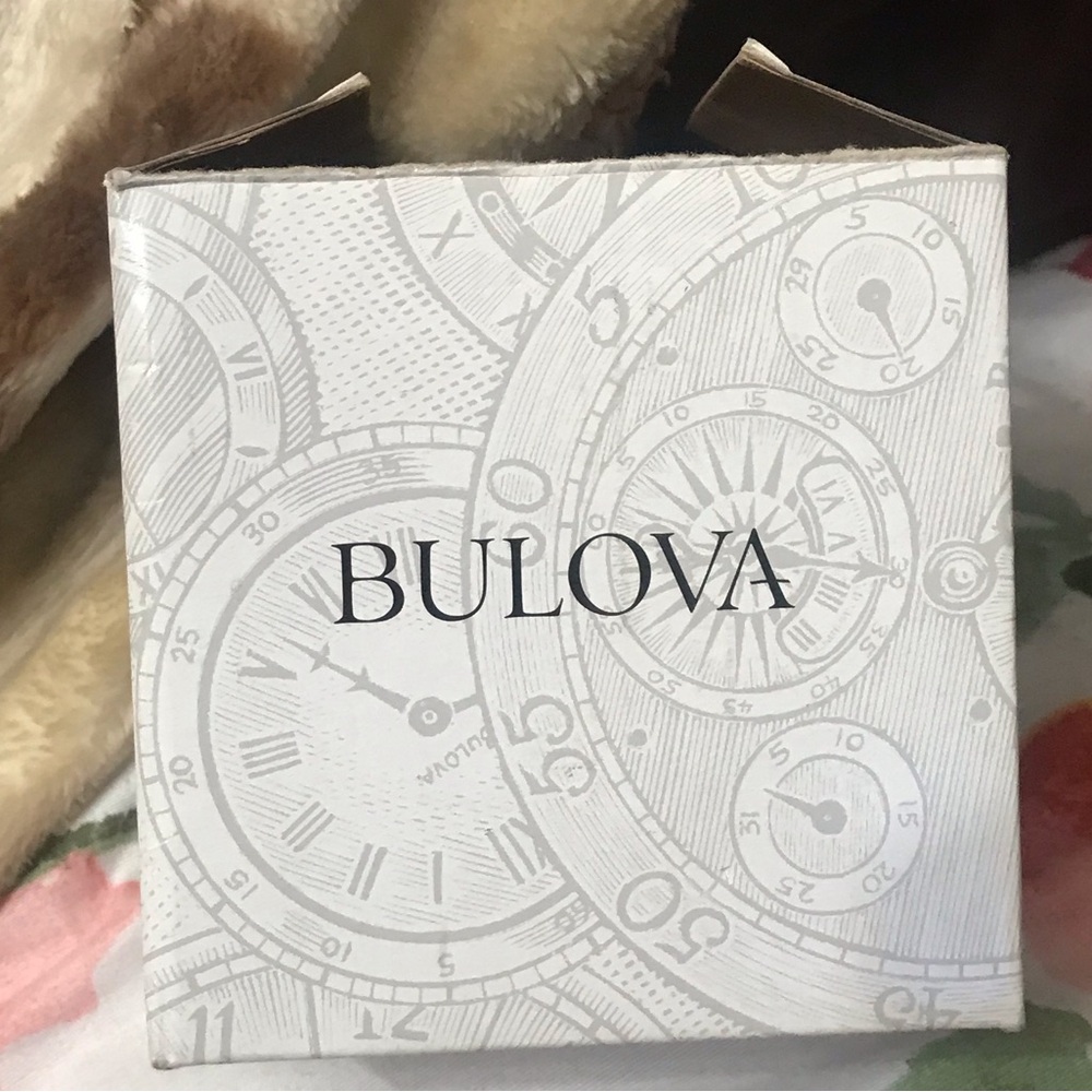 Bulova Diamond Shape Clock - Picture 4 of 5